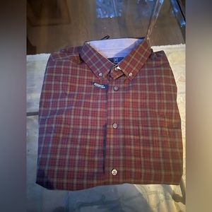 NWT-wrinkle resistant plaid men’s shirt